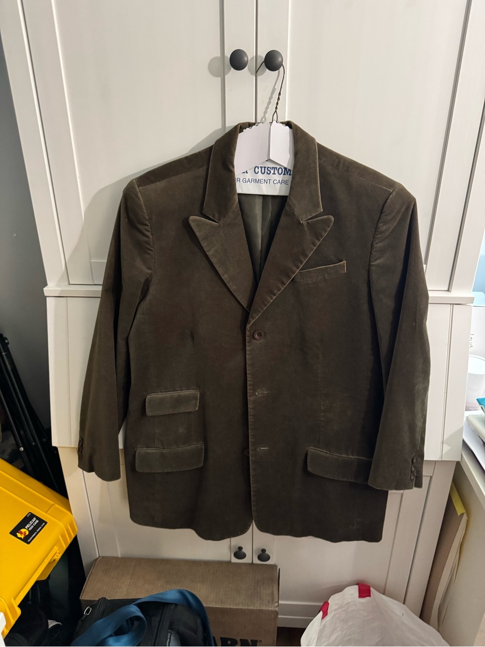 Men's Dark Brown Velvet Sport Coat - Tailored Notch Lapel